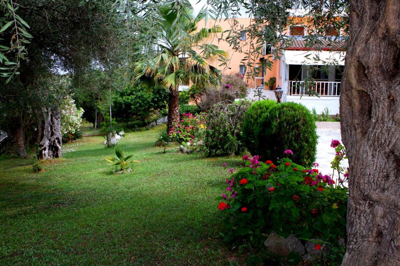Tina Hotel Dasziá Kültér fotó