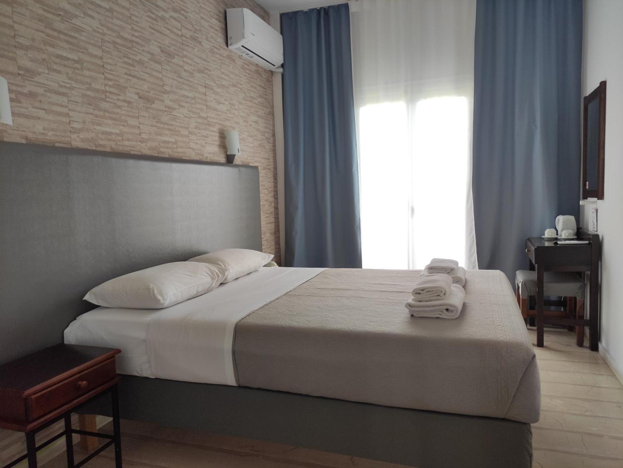 Tina Hotel Dasziá Kültér fotó