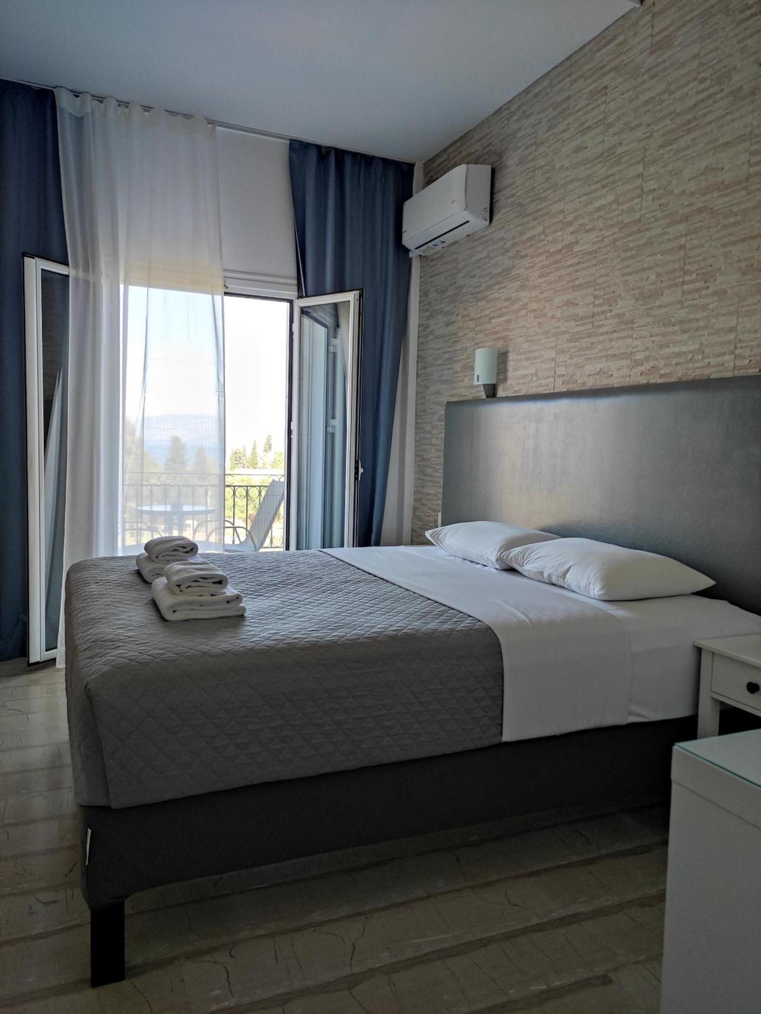 Tina Hotel Dasziá Kültér fotó