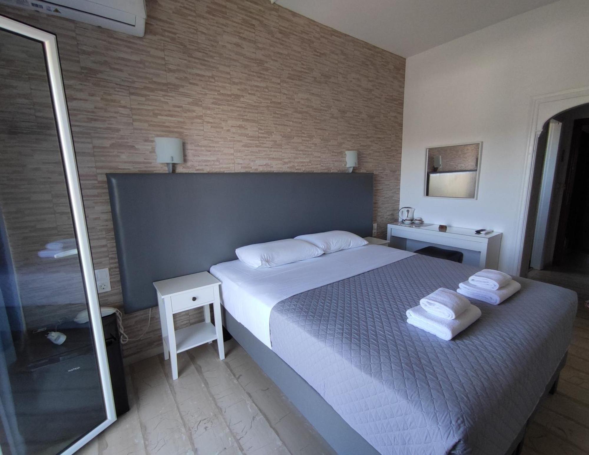 Tina Hotel Dasziá Kültér fotó